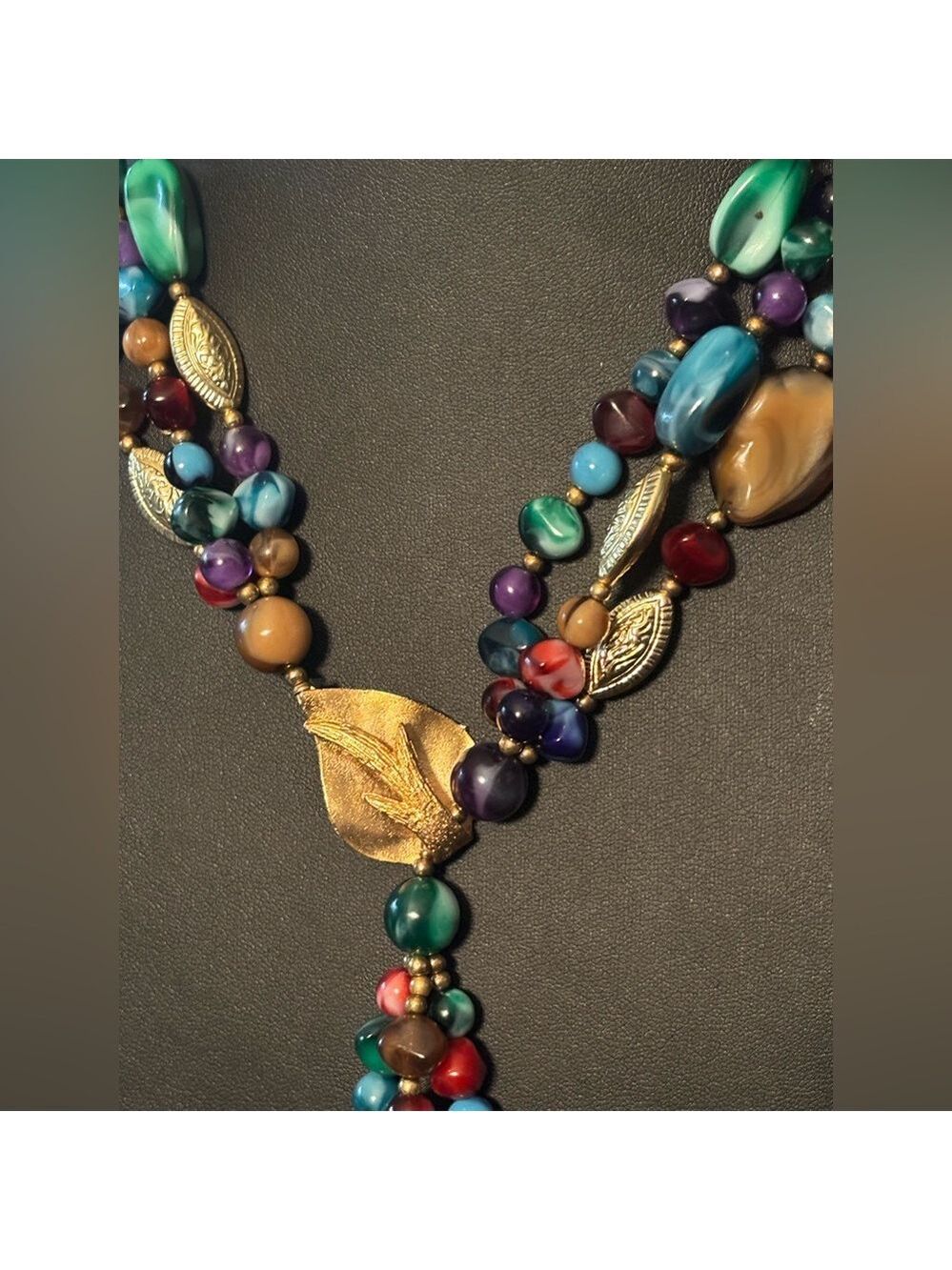 VINTAGE Genuine Lucite Statement Necklace • Gold Leaf Drop • Colorful Boho Luxe - Picture 4 of 16